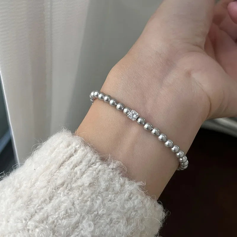 Simple Pearl Bracelet